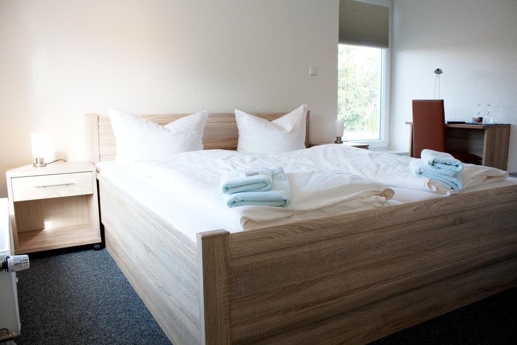 Hotel Zum Grossen Krug Wirdum Экстерьер фото